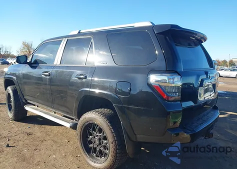 2016 Toyota 4Runner Sr5 Premium z USA, uszkodzony, nr VIN JTEBU5JR2G5404398